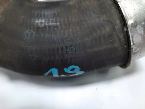 VW TRANSPORTER T5 Duto de ar 7H0145790A image 2