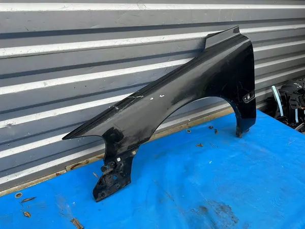 Parafango anteriore sinistro Volvo V70 II S60 image 2