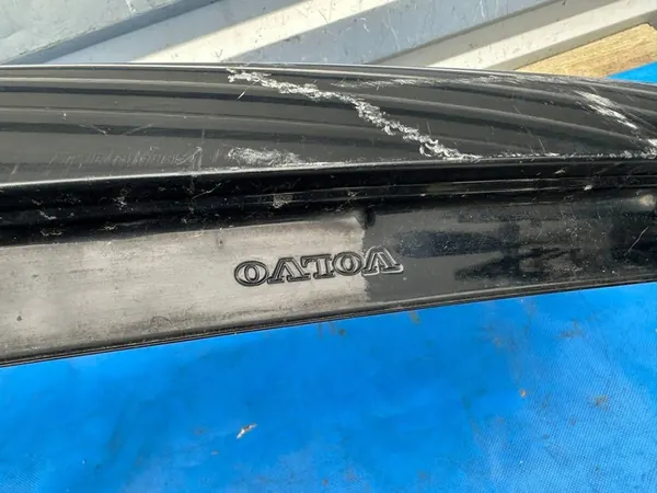 Parafango anteriore sinistro Volvo V70 II S60 image 8