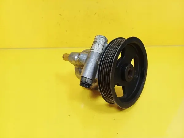 Styrpump OEM DRC100389 för Renault image 2