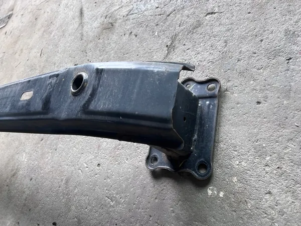 Reforço de para-choque dianteiro Hyundai ix35 OEM 865302Y300 image 2