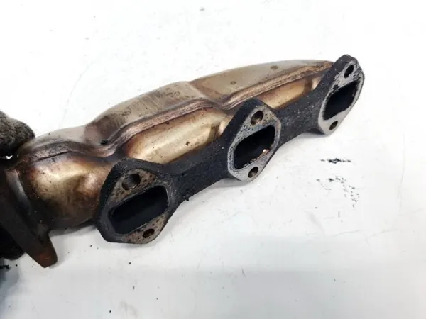 Pakoputken keräin OEM 059253033C Skoda Superb 2002 image 3