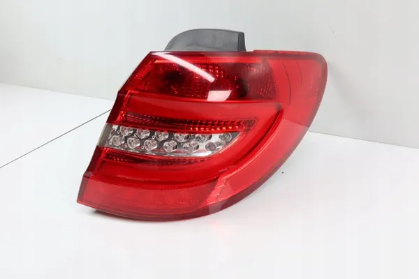Mercedes A-klass W246 höger bakljus OEM 2468200664 image 4