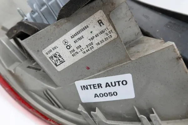 Mercedes A-klass W246 höger bakljus OEM 2468200664 image 9
