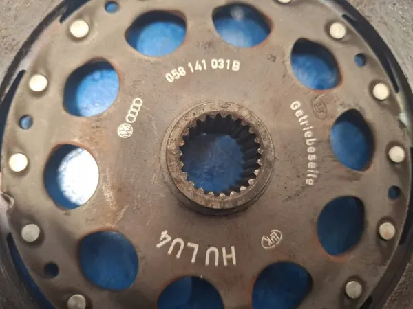 VW PASSAT B5 1.6 Volante Duplo 058141117A image 8