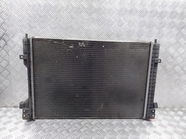 Radiador de motor Opel Omega B OE 52463045 image 3