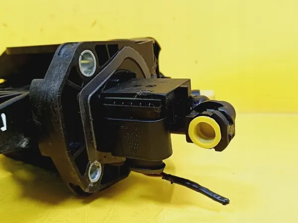 Pédale d'embrayage OEM DRC97306 pour VW Touran I 1.6 FSI image 6
