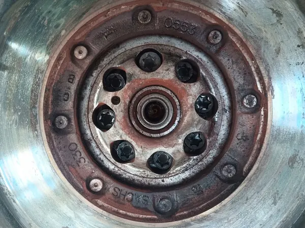 Sachs kaksimassavauhtipyörä Mercedes Sprinterille image 3