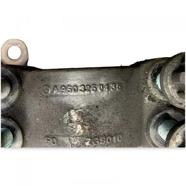 A9603250435 Mercedes-Benz Luftfeder-Stütze, rechte Achse image 2
