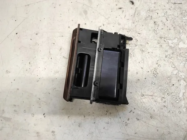 Tuhkakuppi Mercedes-Benz OE OEM MERCEDES S W126 72- image 4