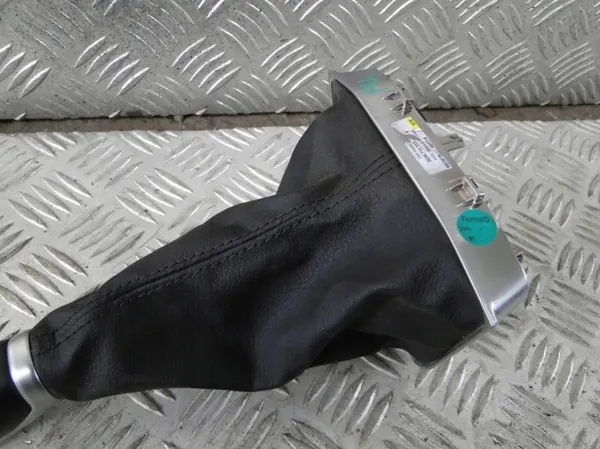 Pomo de mudanças VW T-Cross OEM 2GM711113 - Usado image 5