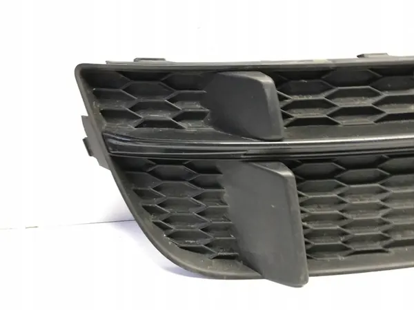 Rejilla de parachoques delantera Audi A3 S3, OEM 8V3807681AB image 3