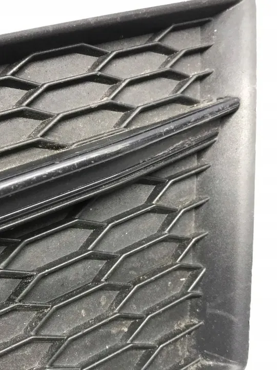 Rejilla de parachoques delantera Audi A3 S3, OEM 8V3807681AB image 4