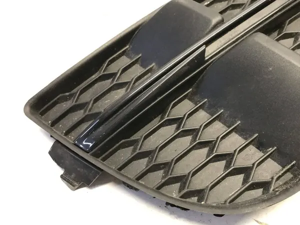 Rejilla de parachoques delantera Audi A3 S3, OEM 8V3807681AB image 6