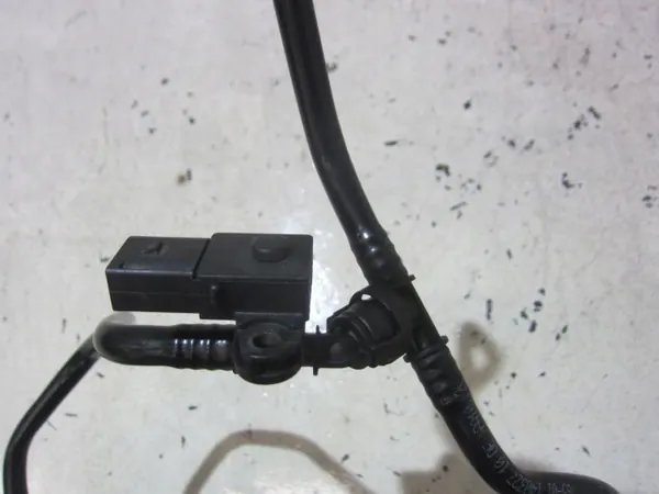 BMW Tankentlüftungsventil OEM 13902366765 image 6