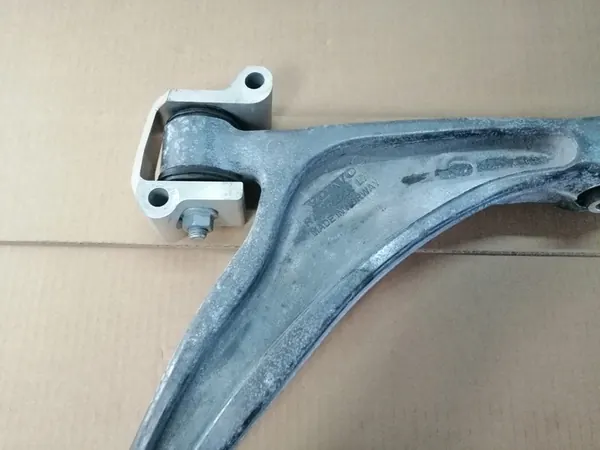 Bras de contrôle avant inférieur gauche Volvo V90CC XC60II XC90II OEM image 3