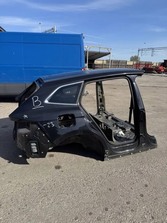Panel trasero Skoda Enyaq iV - Pieza OEM usada image 2