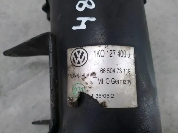 Bränslefilterhus OEM 1K0127400J för VW Golf V image 3