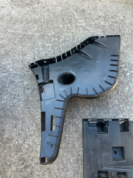OEM 31425465 Stötfångare Glidfäste Vänster Bak Volvo V60 image 4