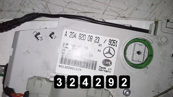 Console de iluminação do teto Mercedes C Class 2007 A2048200823 image 3