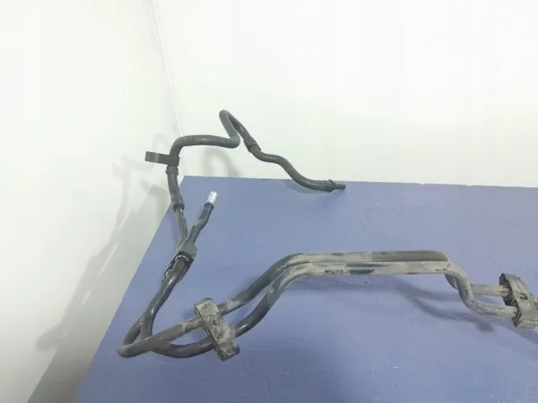 Tuberías Combustible Audi Q7 II OEM 4M0201544BF - Usado image 4