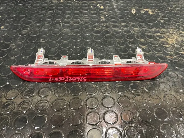 Feu Stop Arrière Hyundai OEM 92700-Q0100 S2602I056 image 2