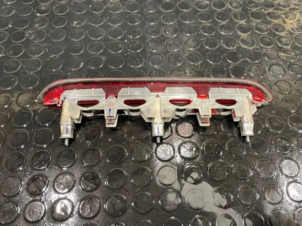 Feu Stop Arrière Hyundai OEM 92700-Q0100 S2602I056 image 3