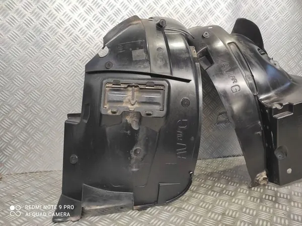 Vasen Etulokasuoja 638450844R Renault Trafic III image 2