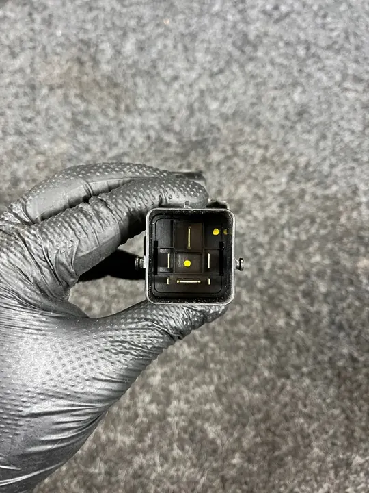 Hyundai Tucson III Sytytystulpparelays 36830-2A700 image 2