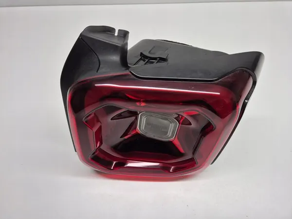 LUZ LED TRASERA DERECHA JEEP RENEGADE LIFT OEM image 3