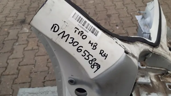 Fiat Tipo II rechte vordere Kotflügel OEM 1130655889 image 5