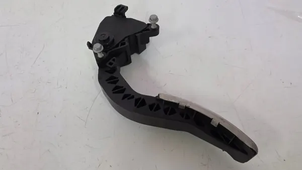 Potentiomètre de pédale d'accélérateur OEM 180025356R image 2