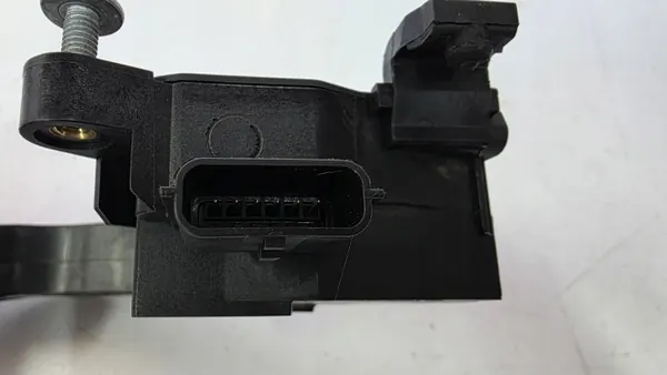 Potentiomètre de pédale d'accélérateur OEM 180025356R image 3