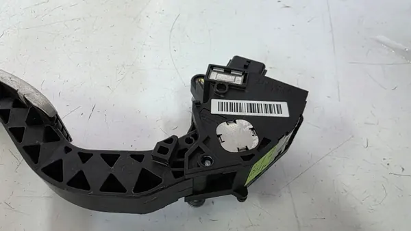 Potentiomètre de pédale d'accélérateur OEM 180025356R image 4