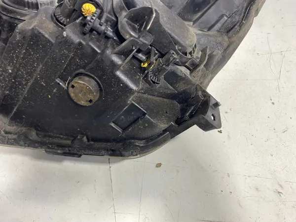 Oikea Etuvalaisin Opel Corsa D Lift EU image 10