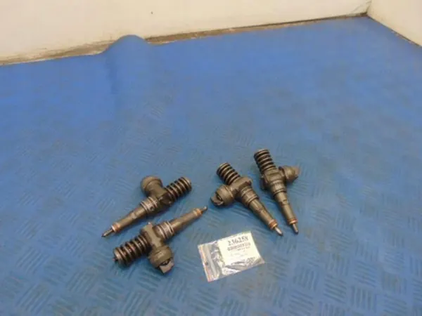 VW Golf IV 1.9TDI Diesel Suutin OEM 0414720039 image 3