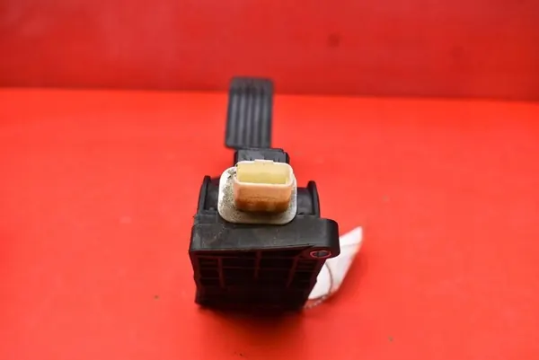 Gasklepsensor Peugeot 307 2.0 HDI 9646702180 image 5