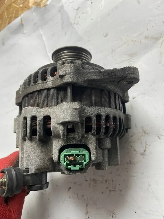 Vaihtovirtageneraattori Subaru OE 23700-AA430 image 3