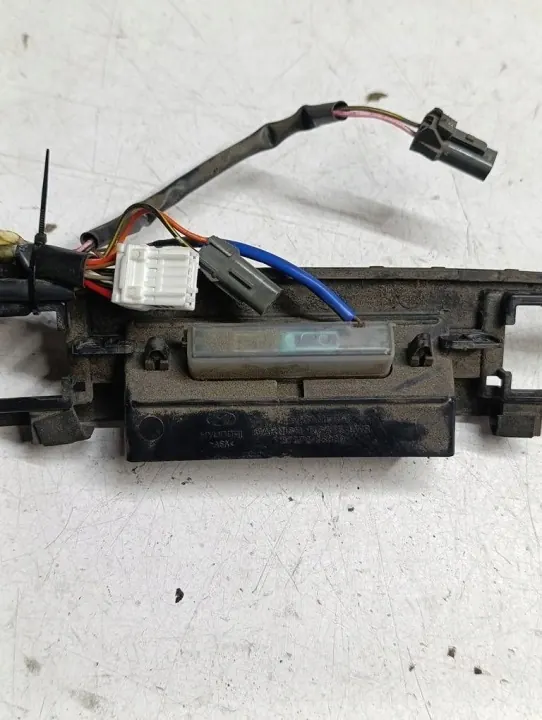 Moldagem Câmera Portão Hyundai IX35 OEM 873722S000 image 7