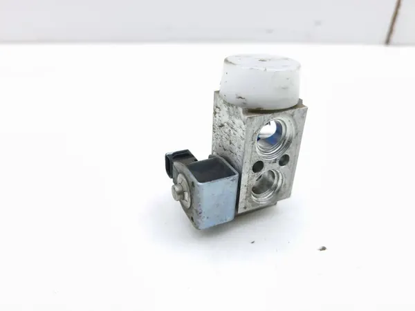 Kia Niro 2022 A/C Expansionsventil OEM DX1T1PPJAA02 image 2