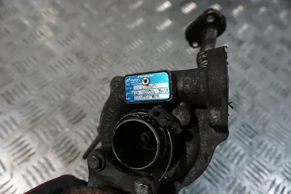 Fiat 500 Turbocharger 1.3 Diesel OE 552026370 image 3