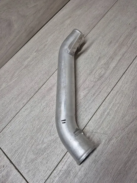 Vasen jäähdytinputki OEM 339352 Ferrari Portofinolle image 3