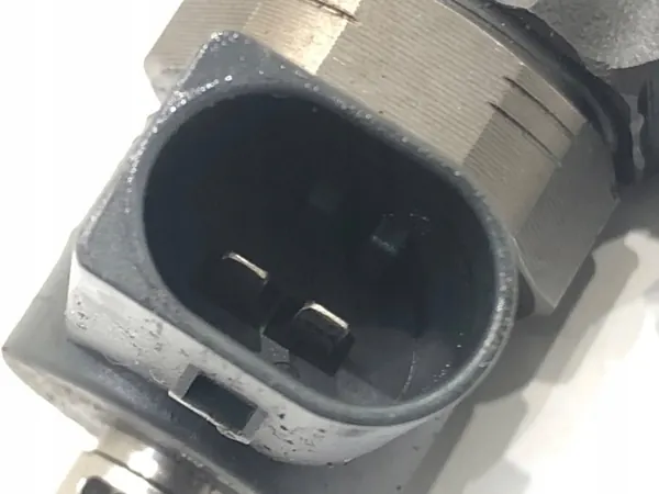 MERCEDES W638 Injektor A6120700487 2.2 122HK 96-03 image 4