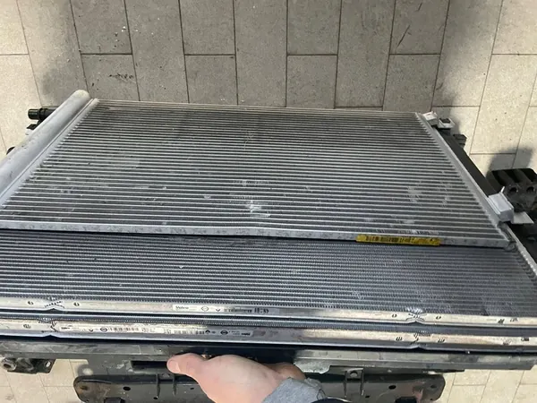 Viga de Grade do Radiador Frontal Renault Kadjar Lift 1.7 DCI image 7