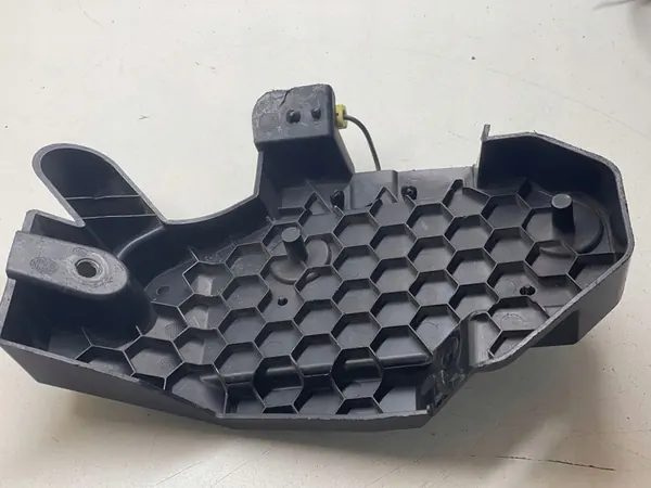 Support Espace Mort Gauche Range Rover L560 OE image 3