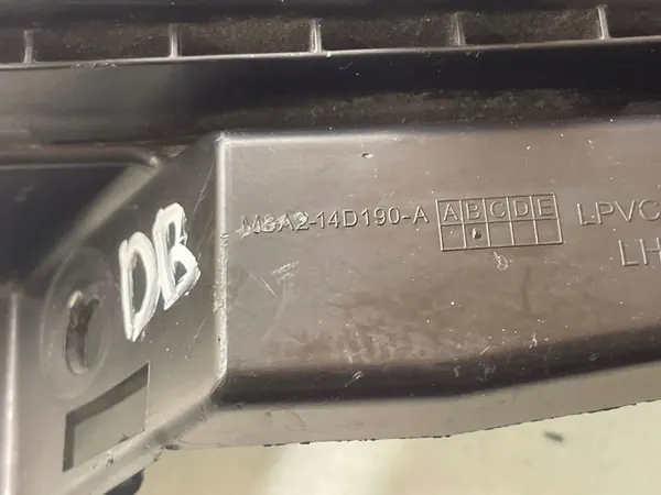 Support Espace Mort Gauche Range Rover L560 OE image 4