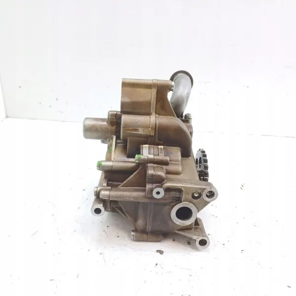 Pompe à huile BMW OE 7834762 - État utilisé image 5