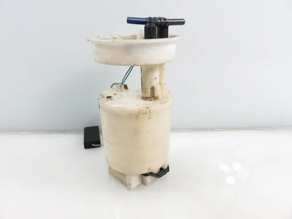 Brandstofpomp OEM 1J0919183B voor VW Golf 4 image 2