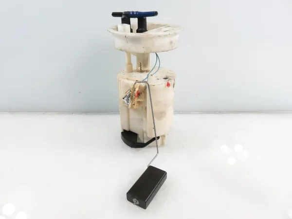 Brandstofpomp OEM 1J0919183B voor VW Golf 4 image 4