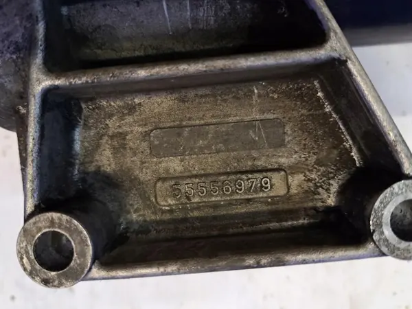 Lagerstöd OEM 55556979 för Saab 9-5 Estate image 5